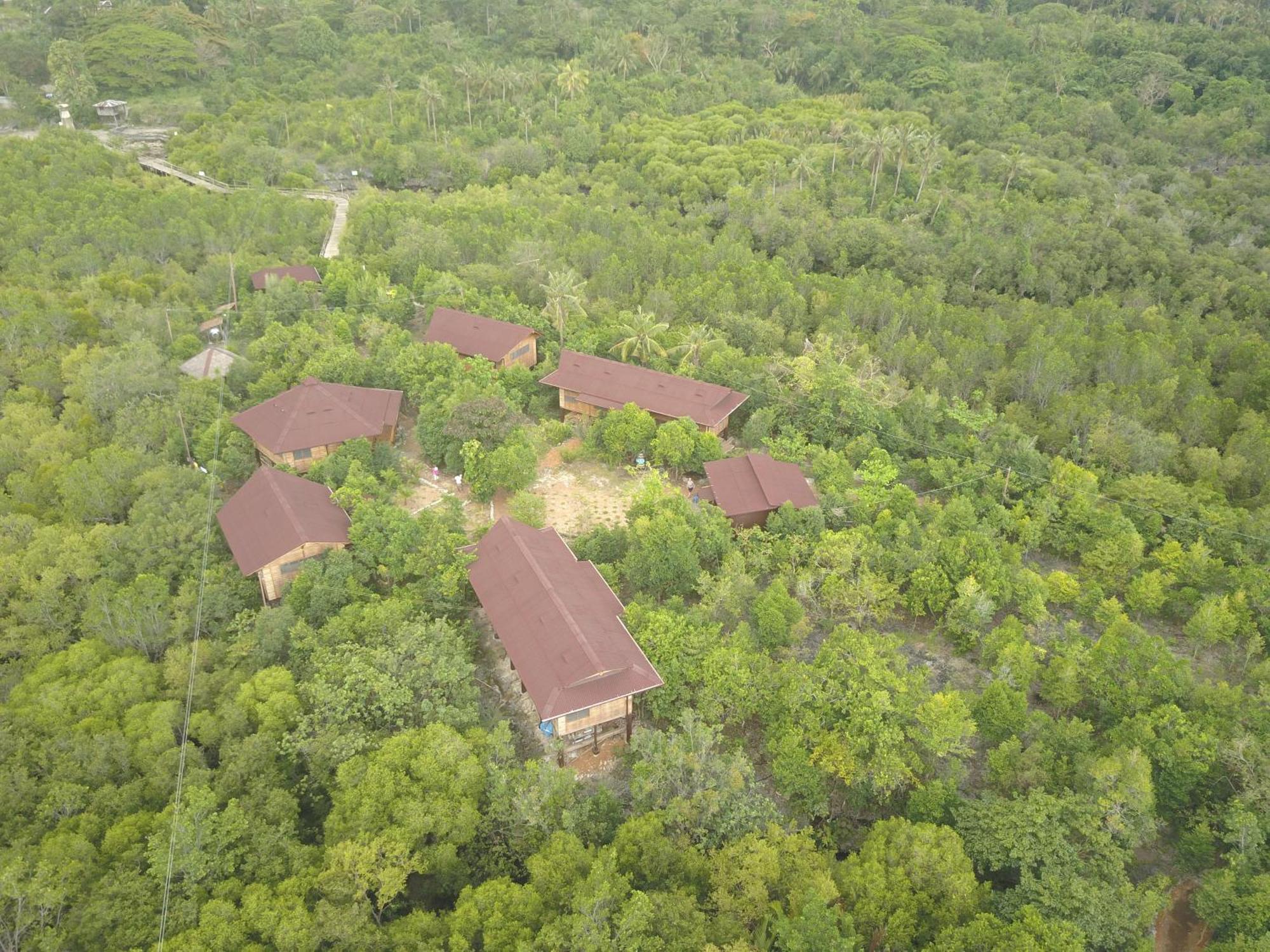 Eskapo Verde Lodge Moalboal บาดิอัน ภายนอก รูปภาพ